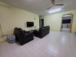 Blk 132 Yishun Street 11 (Yishun), HDB 4 Rooms #585539631